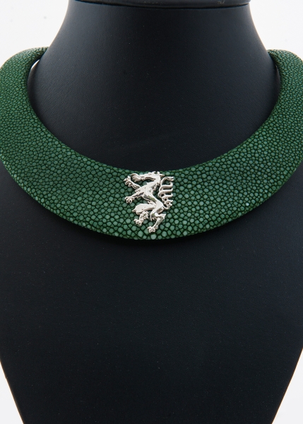 Rochenleder Collier mit steirischem Panther